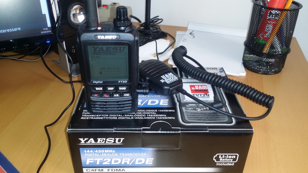 Yaesu Ft2d