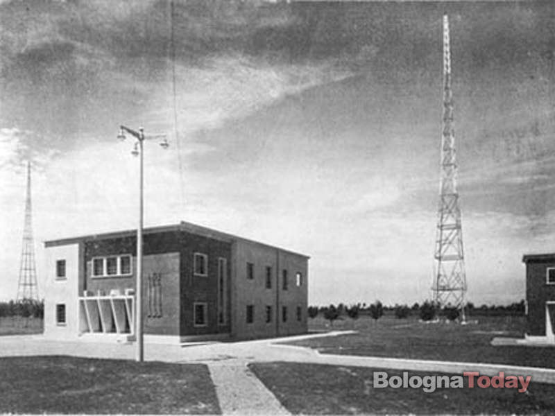 budrio__1940_centro_trasmittente_e_antenne